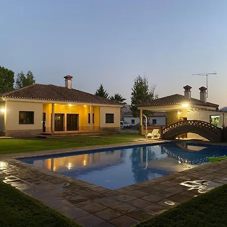 Вилла Vinas
